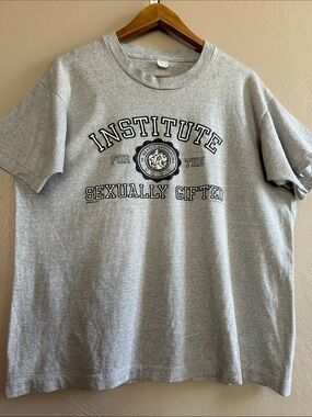 Vintage 80’s Ironic College Style Institute for the Sexually Gifted Print T. XL.